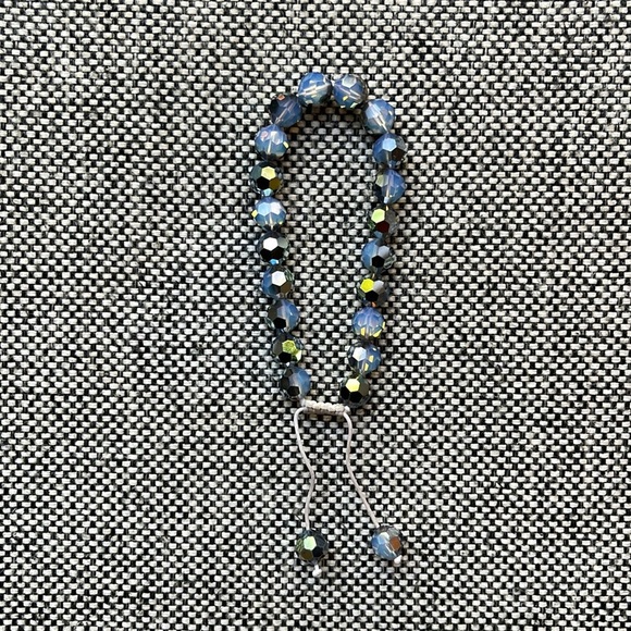 🌙 Y2K Vintage Circa 2006 Iridescent Beaded Tie String Bracelet ✨ - Picture 12 of 17